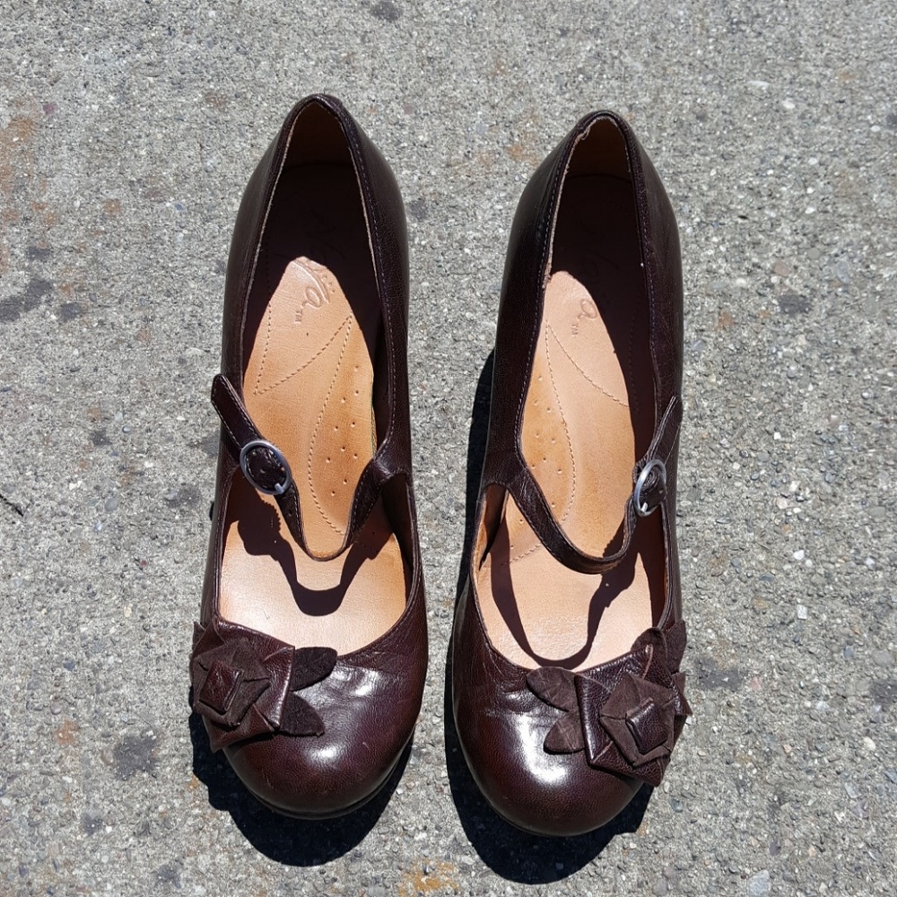 Naya Women's shoes